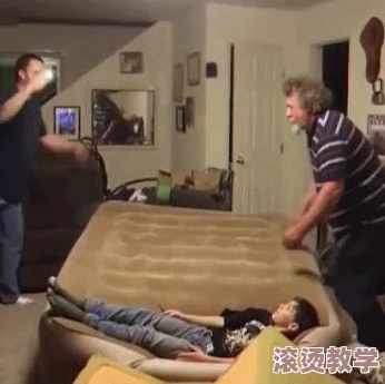 美女掀开自己裙子露出内裤，引发网友热议，背后隐藏的故事让人感慨不已！