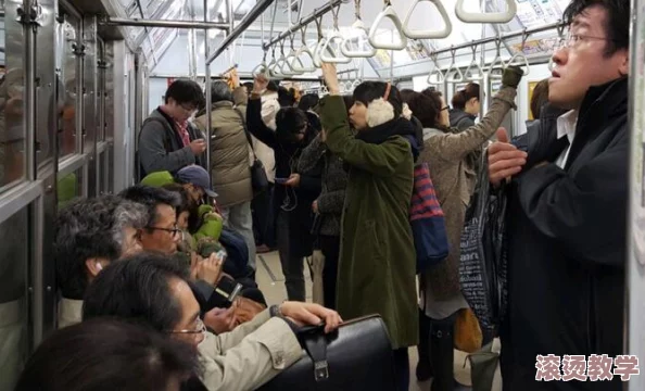 地铁太挤有人顶着怎么防知乎：在拥挤的地铁环境中，如何有效应对他人身体接触带来的不适与困扰