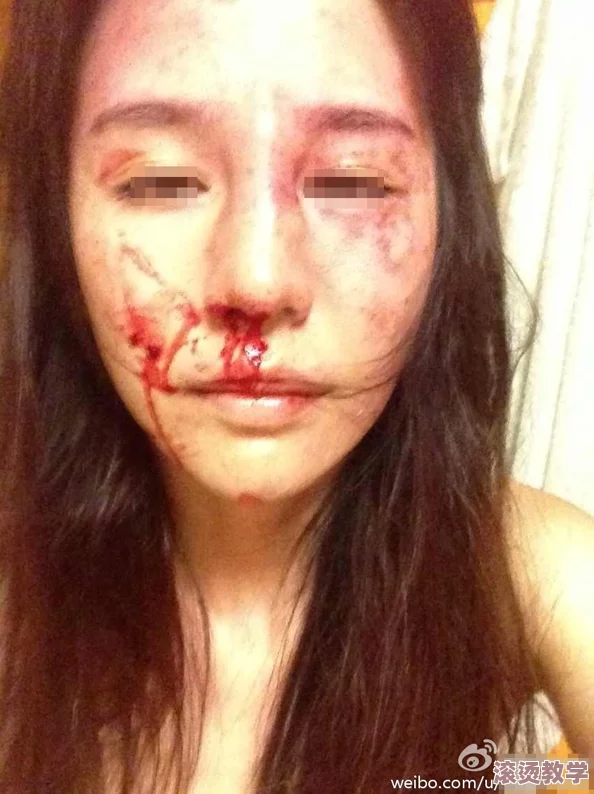 美女大逼逼：社交媒体上引发热议的时尚潮流与女性 empowerment 现象，背后隐藏着怎样的社会心理？