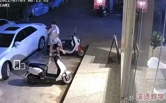 多女人被狂躁的视频免费，警方介入调查引发社会关注，网络暴力问题再度成为焦点话题