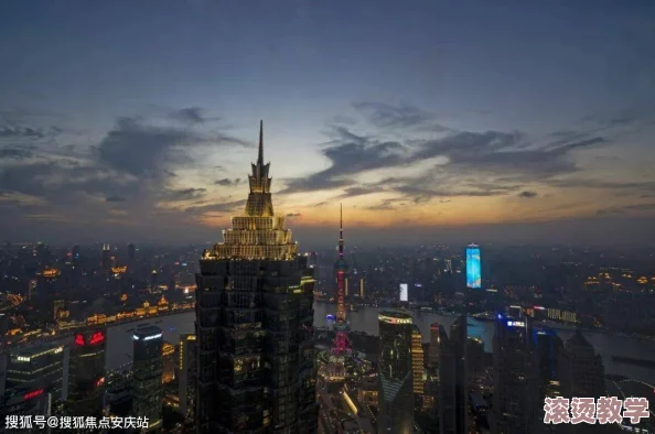 1314亚洲人成网站在线观看：最新动态引发热议，网友纷纷讨论其内容与影响力，平台安全性备受关注！