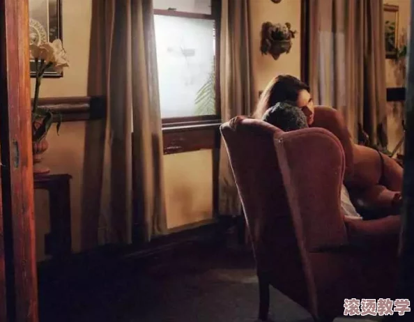 91成人电影＂引发热议，曝光惊人幕后故事，网友狂热讨论背后的潜规则与行业内幕，持续震撼观众感官！