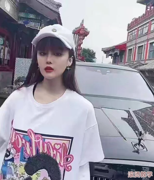 omak manta uzun haya＂引发网友热议，许多人认为这句话蕴含了深刻的情感和人生哲理，值得深入思考与讨论