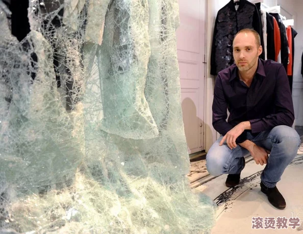 中文欧美一级强：震惊！全球首个跨国文化交流盛典即将开启，汇聚顶尖艺术家与创意团队，引发热议！