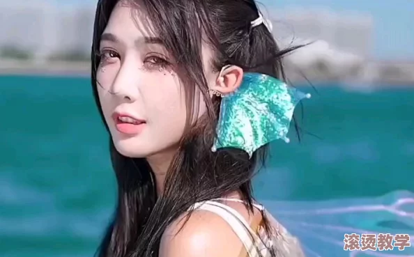 大伊香蕉精品视频在线天堂女：震惊！网络热议她的真实身份竟是隐藏的明星，背后故事引发广泛关注！