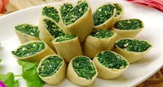 八重神子让旅行者吃大馒头说：在《原神》中体验美食与文化的交融，感受角色间的温情互动