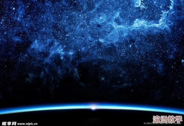 《星空天美mv》是一部以浩瀚星空为背景，展现梦幻与浪漫的音乐视频，带领观众感受宇宙之美与心灵共鸣